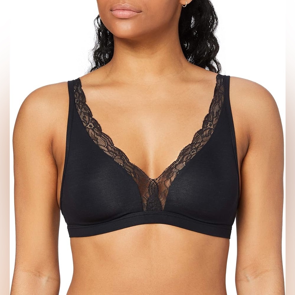 Hanro | Lace trim soft cup bra black size 32A NWT